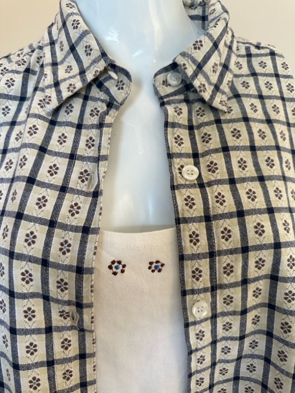 Jane Ashley Cream and Black Checked Button-Up Shirt Women’s 2X Under White Tank